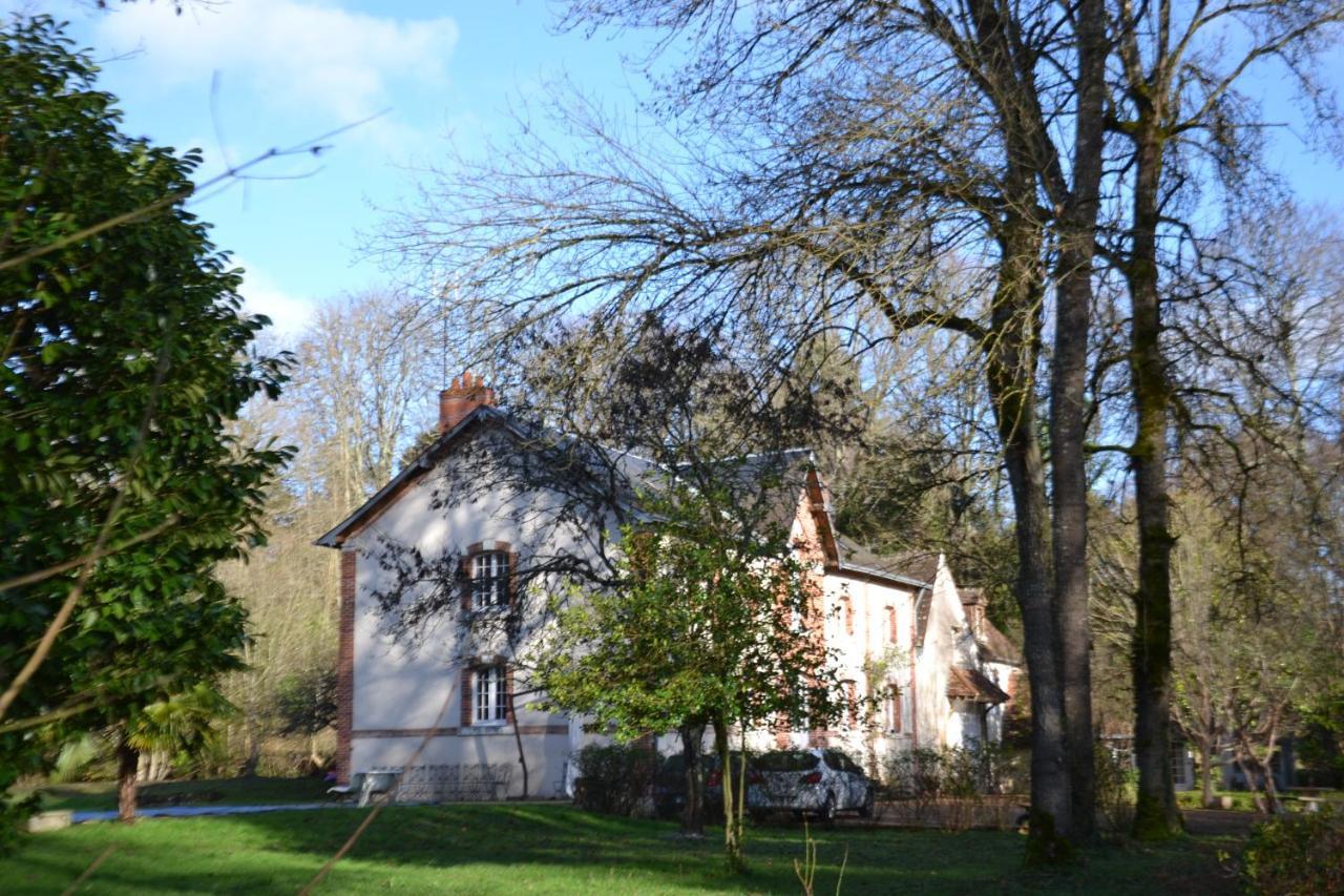 Le Moulin Et L'Olivier Three Bedroom Suite Chambon-sur-Cisse Exteriör bild