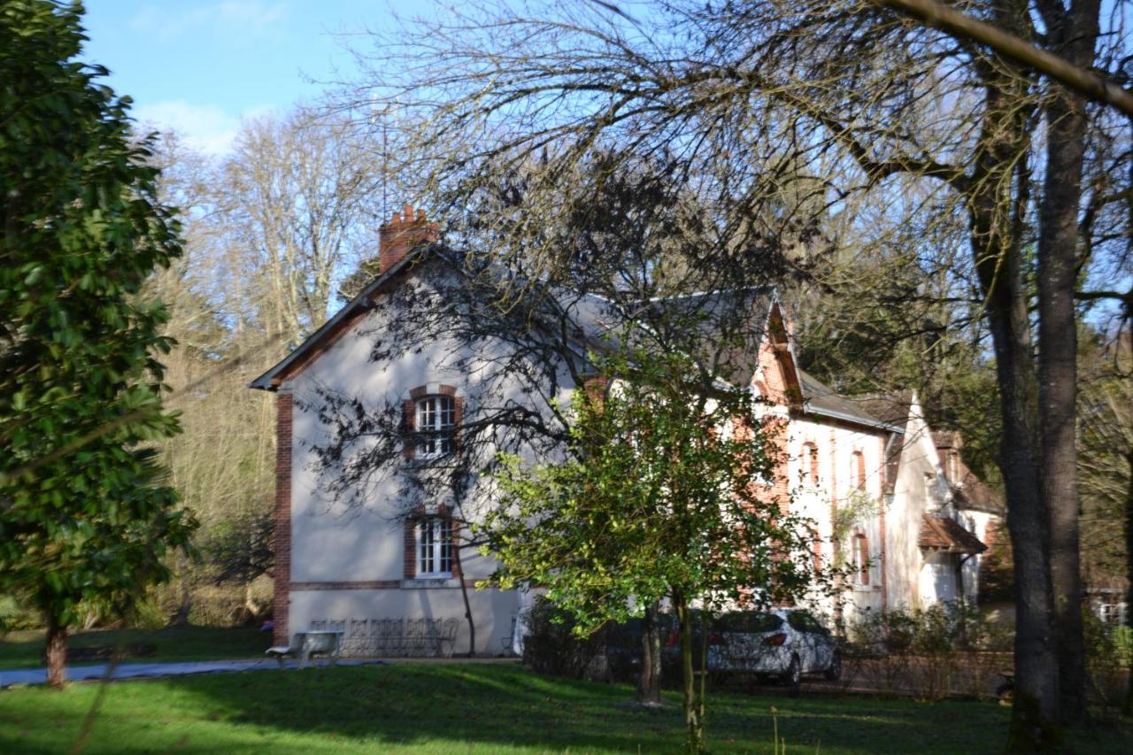 Le Moulin Et L'Olivier Three Bedroom Suite Chambon-sur-Cisse Exteriör bild